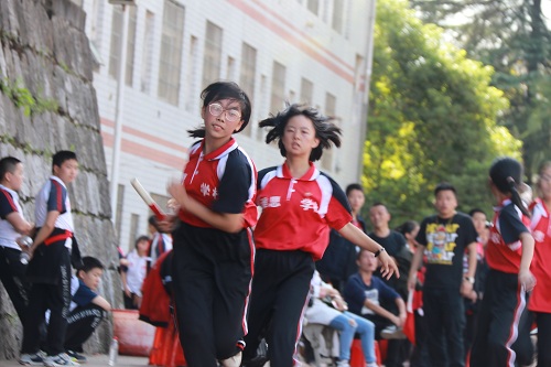 运动会照片_8f5a606479b3150d7752beaeaa2e7a5.jpg 运动会照片_8f5a606479b3150d7752beaeaa2e7a5.jpg