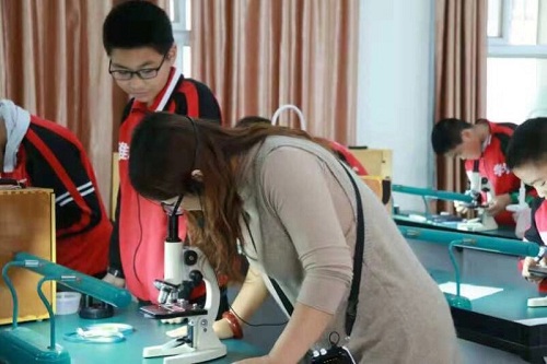 6初一生物特色课.jpg 6初一生物特色课.jpg