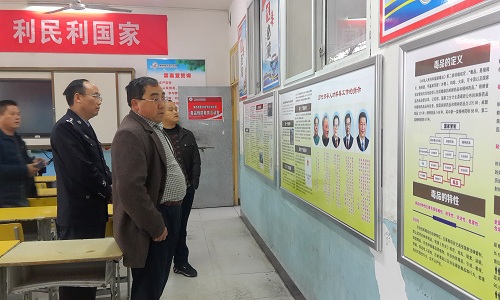 P81113-145311.jpg P81113-145311.jpg