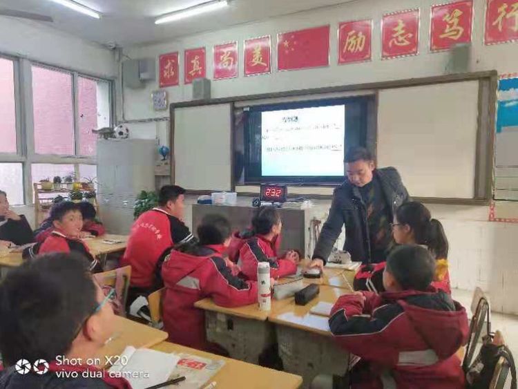 4初一数学特色课.jpg 4初一数学特色课.jpg