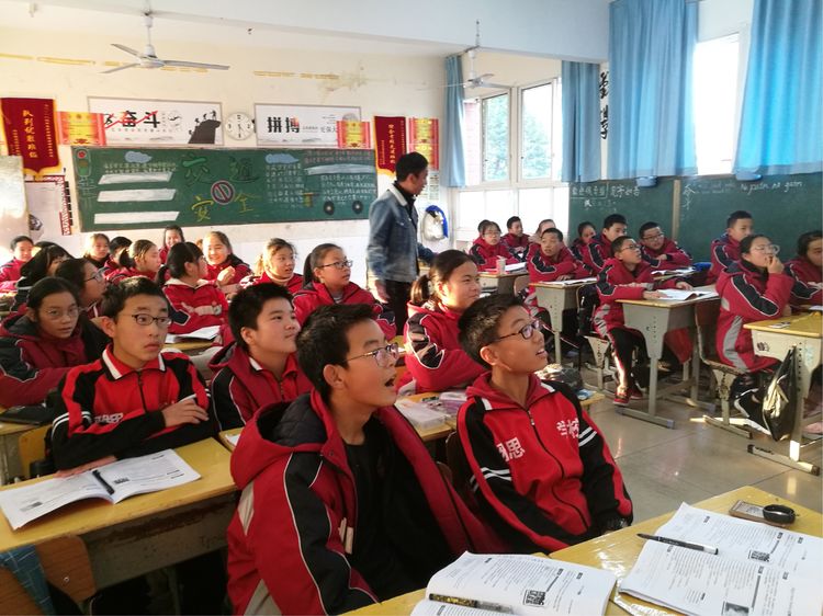 7初一英语视听说.jpg 7初一英语视听说.jpg