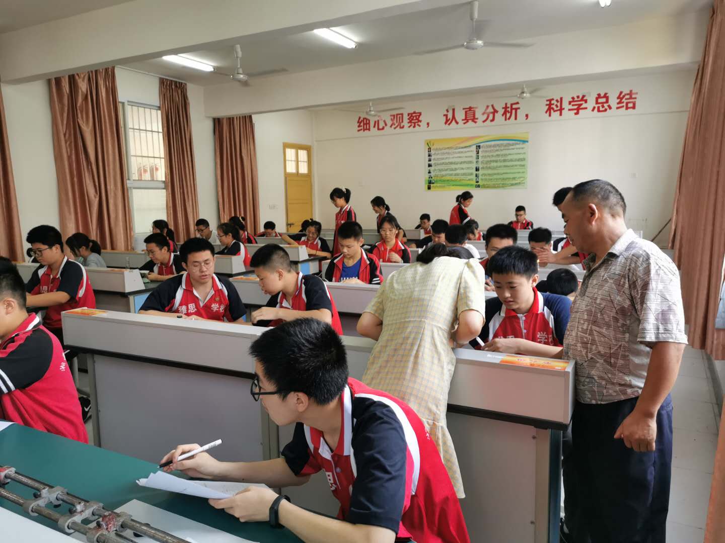 实验12.jpg 实验12.jpg