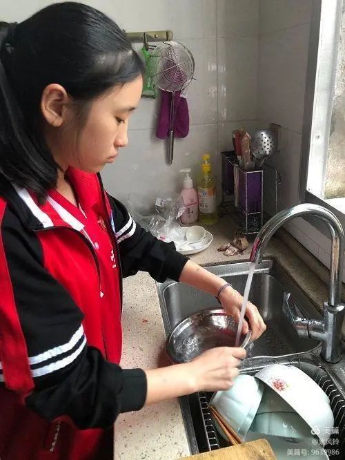 微信图片_20201010102303.jpg 微信图片_20201010102303.jpg