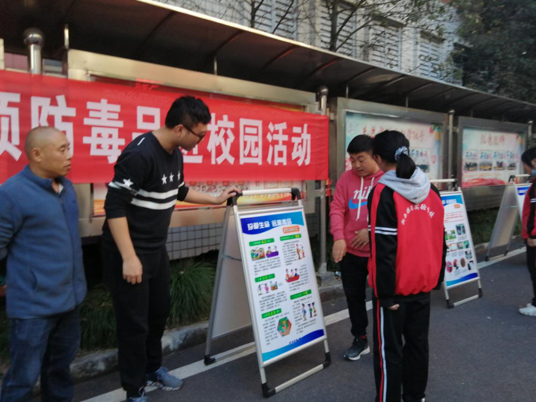 微信图片_20201117101146.png 微信图片_20201117101146.png