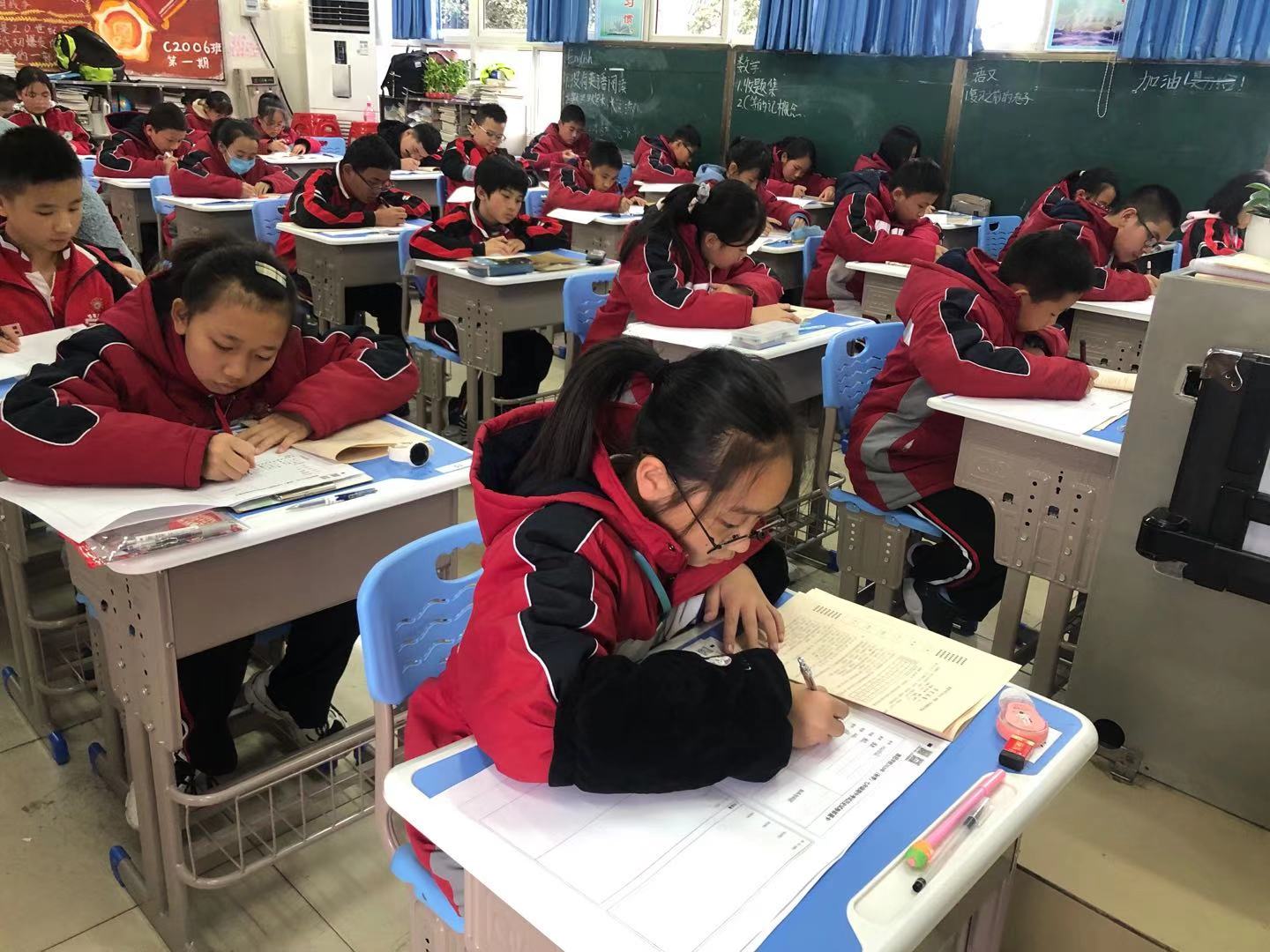 期中考试2.jpg 期中考试2.jpg