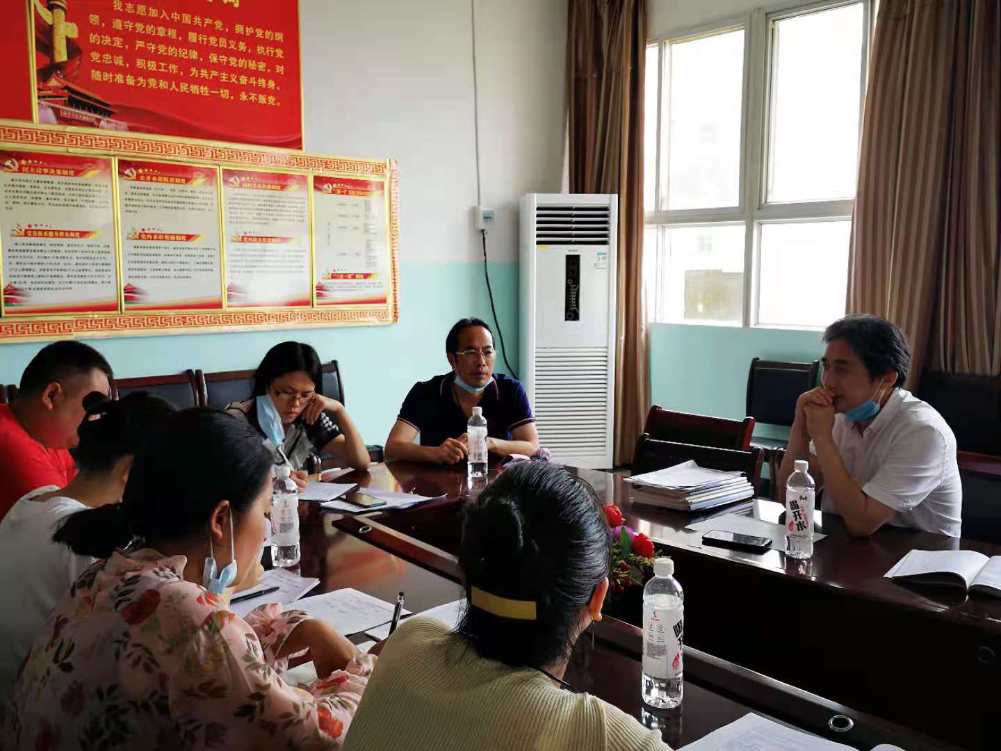 政治组.jpg 政治组.jpg