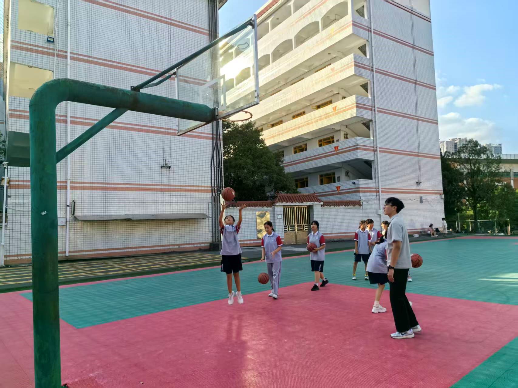 6389596430155163165717877.jpg 篮球.jpg