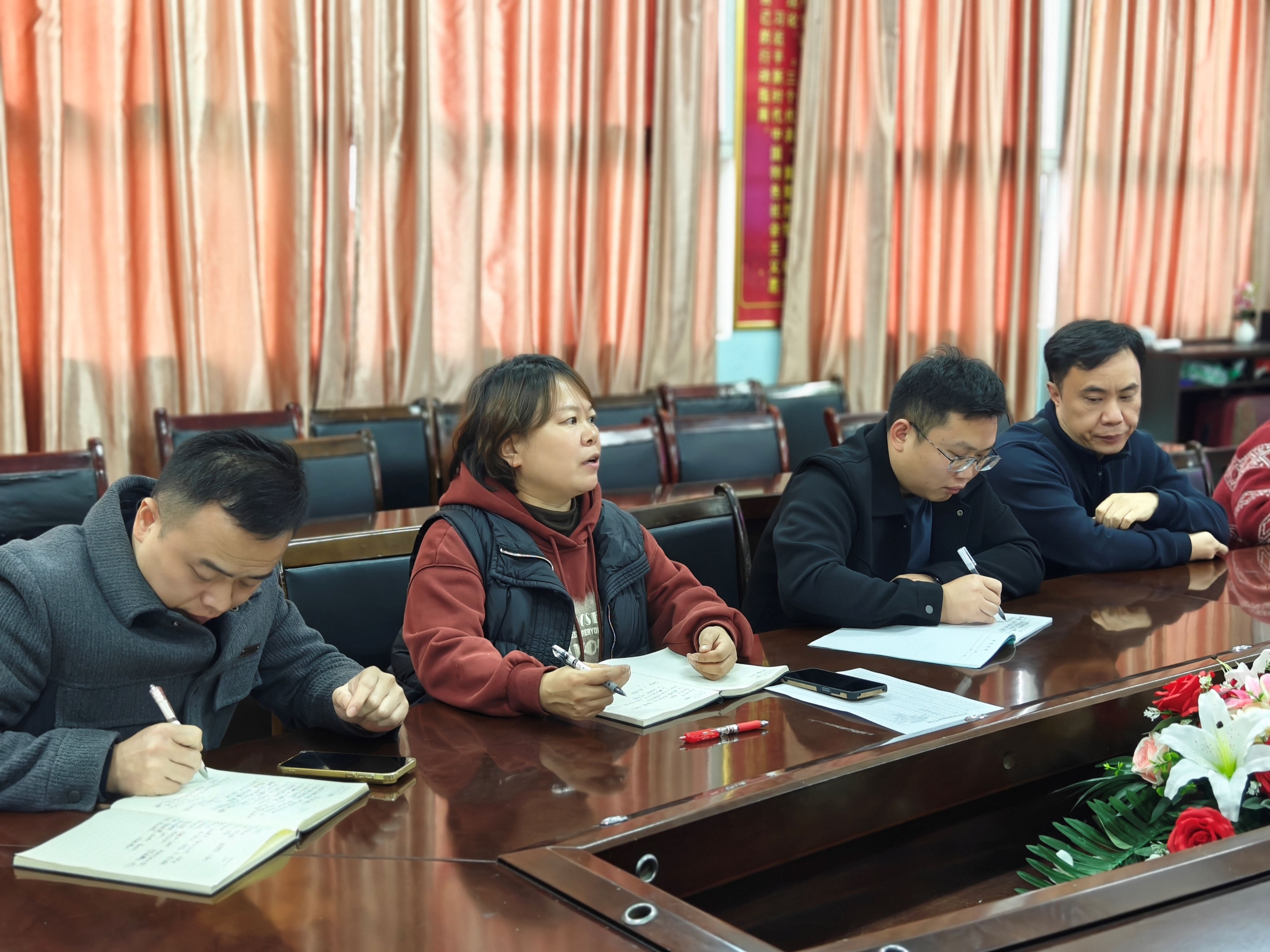 6389663909990423617771437.jpg 谢.jpg