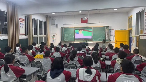 6389845021032895114617464.jpg 6389845019323322916274405.jpg