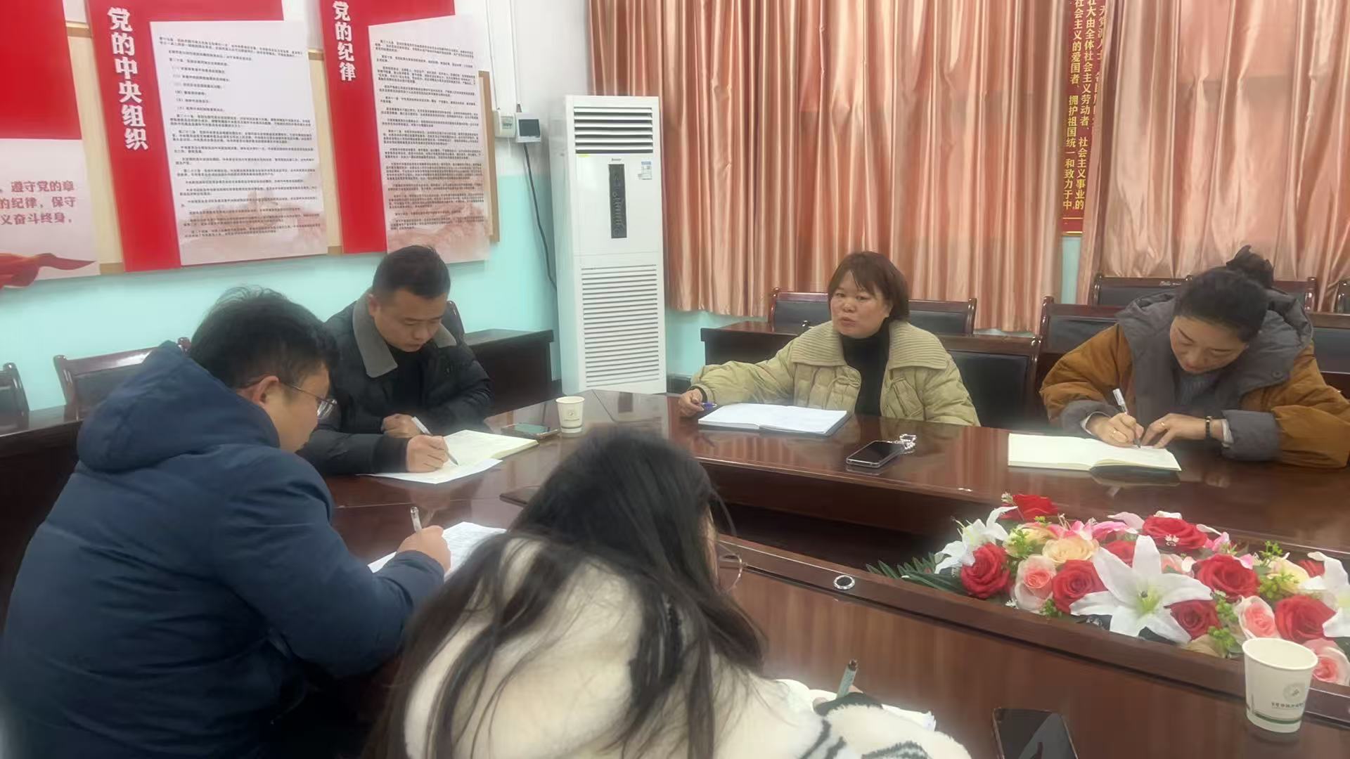 6390236287659758257690190.jpg 谢.jpg